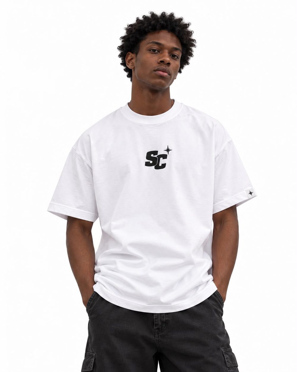 Coordinates Tee, indossata davanti
